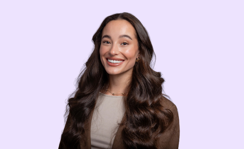 Melanie headshot 1